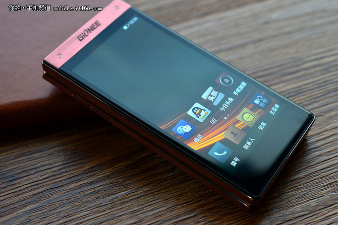 金立天鉴W909翻盖手机,金立天鉴w990s报价