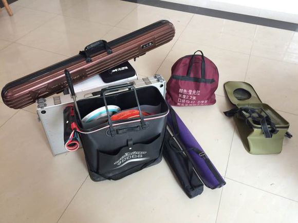 钓鱼是一条不归之路,钓鱼是条不归路一上钩就下不来