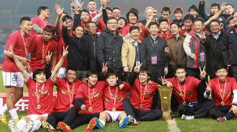 昔日亚冠霸主面临中甲降级,昔日王者身陷泥潭