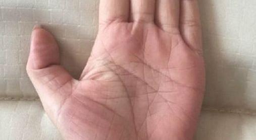 来，贫道解析手纹很乱所代表的含义，并为你化解