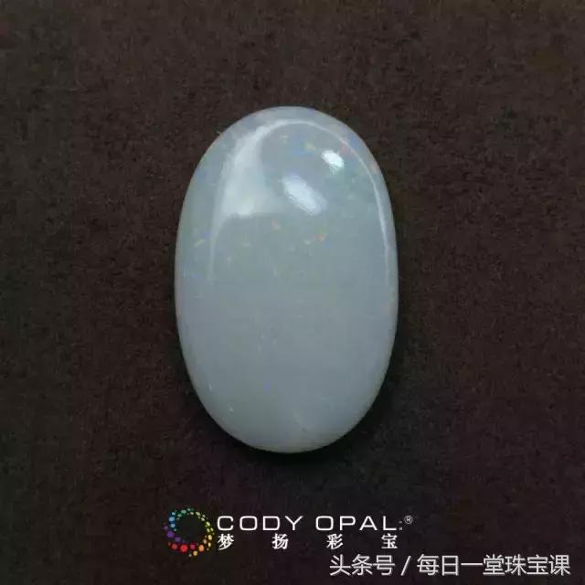 怎样挑选黑欧泊和白欧泊,如何挑选欧泊