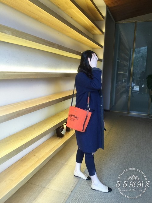 55大咖齐秀春装！卫衣风衣墨镜迷醉初春里！