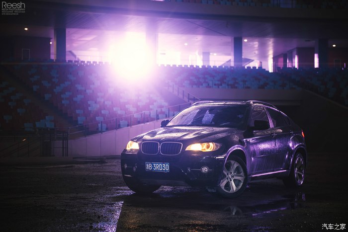 宝马X6,不谈性能如何!自驾遇上大雨还被拍成大片,颜值绝对够!