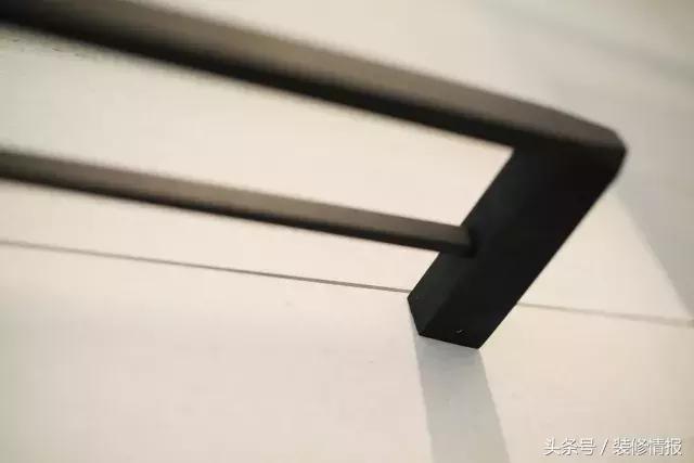 她家竟然有两个衣帽间、两个厨房！