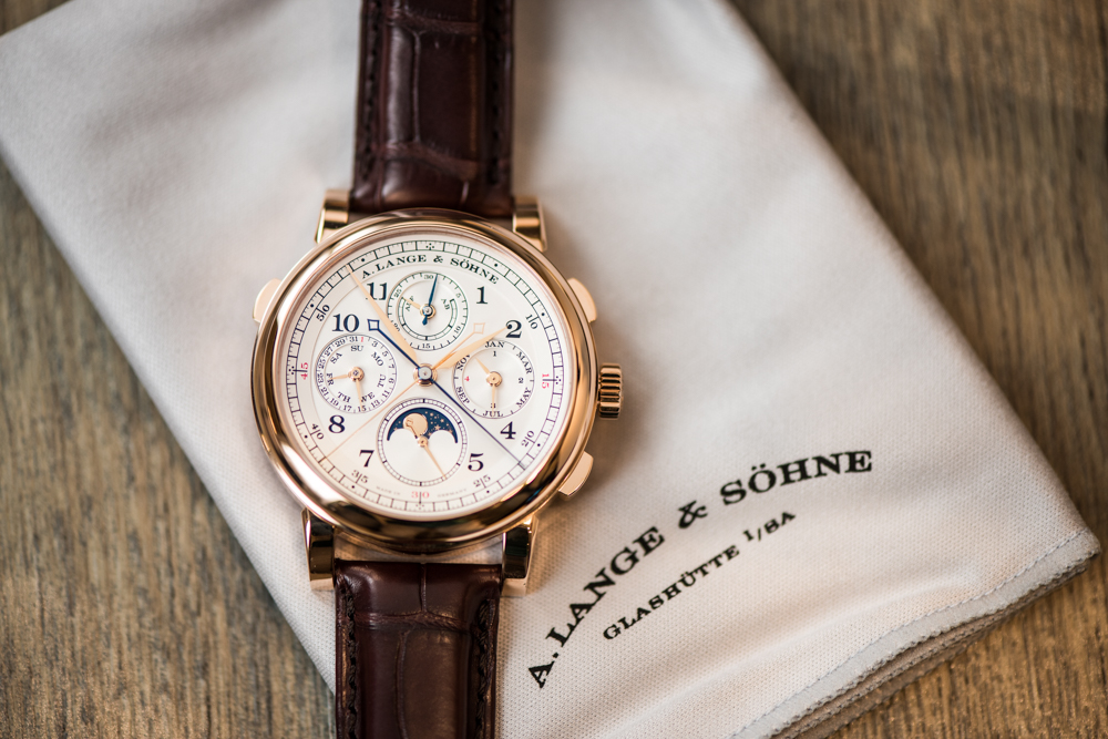 蓝色牛皮表带和蓝色鳄鱼皮表带,小牛皮表带好还是鳄鱼皮表带好