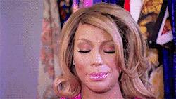 阴D说：老娘不背污秽的锅