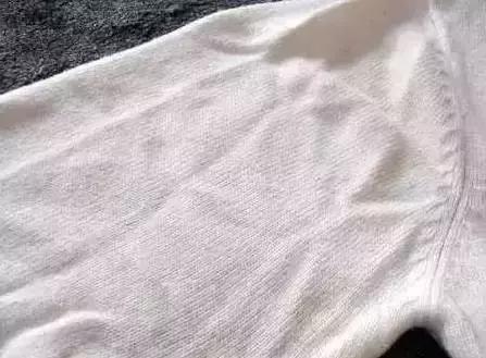 毛衣穿两天就起球了是质量问题吗,新买的毛衣没穿就起球了