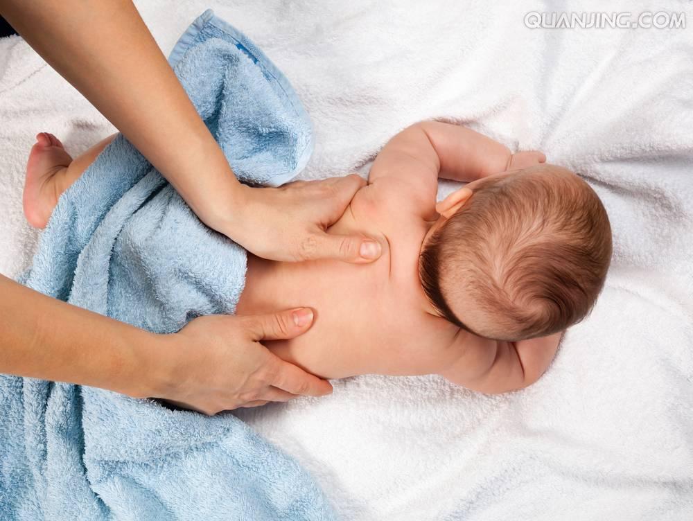 婴幼儿肚子胀气小妙招,宝宝红屁屁擦护肤油行吗