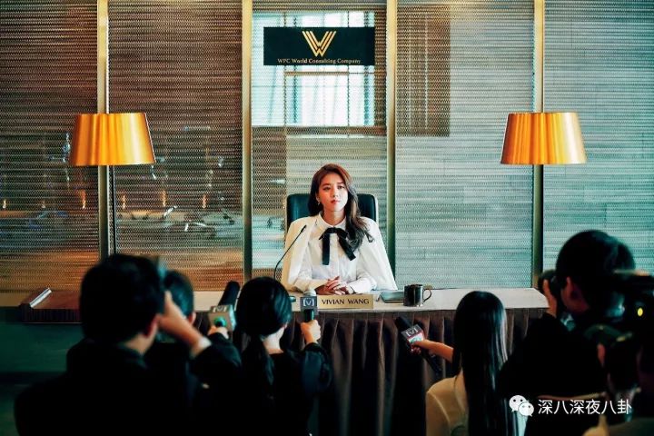 贵圈时刻是个暗流涌动的比拼场，比颜值，比衣品，比演技，比关系