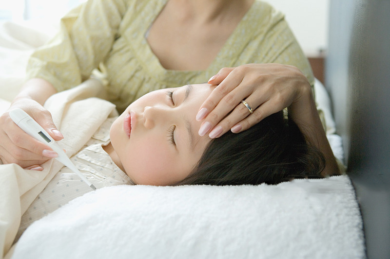 孕早期胎停有没有身体不适,孕早期出褐色血但没有不适