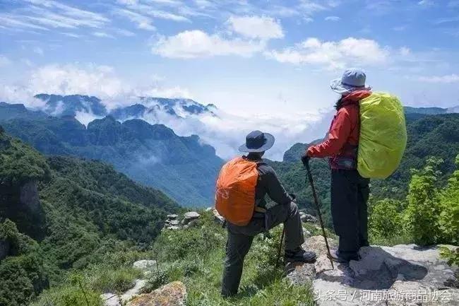千佛山户外领队,南太行经典徒步线路露营
