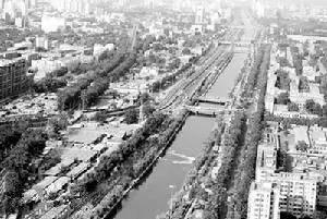 金光闪闪的右安门！