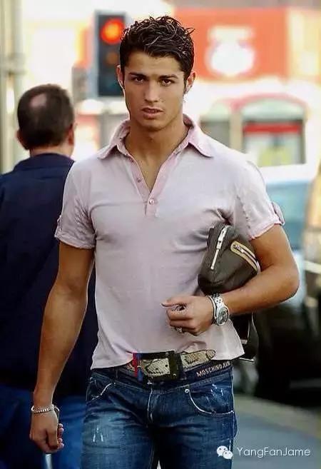 鐞冨満涓婄殑甯呮皵甯呭摜,鐞冨満涓婄殑鐢风