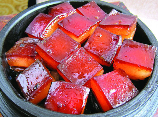 切除脂肪瘤手术要大概多少钱,乳房脂肪瘤有什么危害需要切除吗