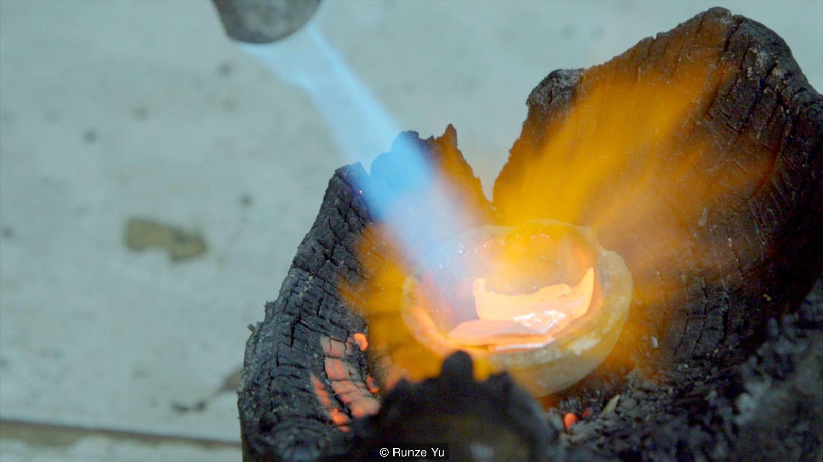 这里的女子很特别,没有几公斤的银子不能娶