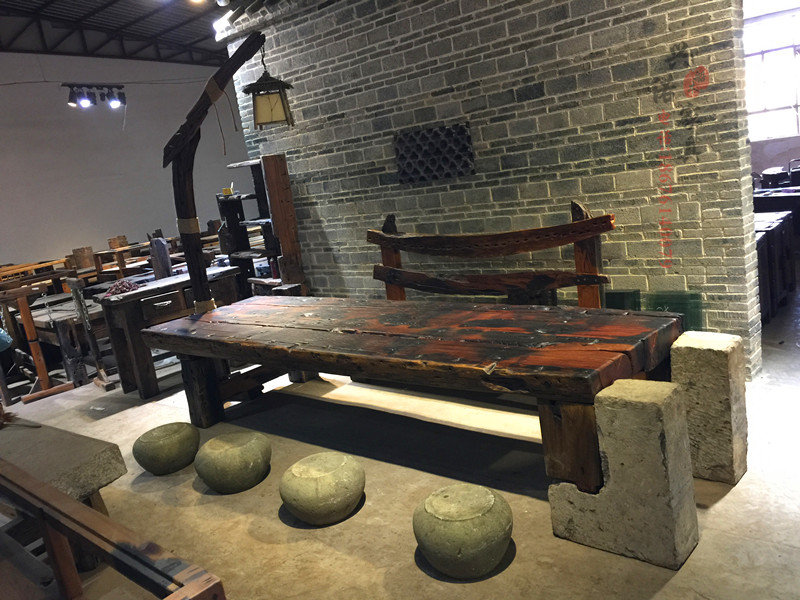 海尚老船木艺术家具,广东老船木家具特点