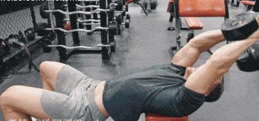 胸肌大小不一样训练方法,胸肌大小不一样用哑铃怎么练