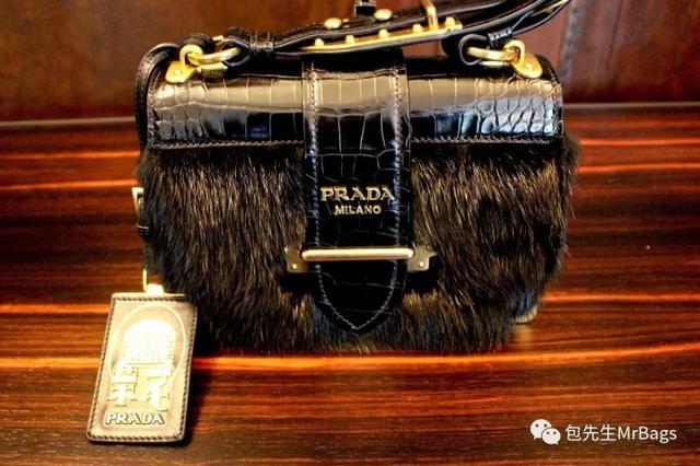 prada三合一小牌子,prada官方旗舰店包包