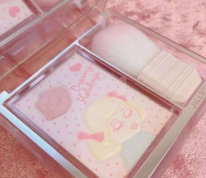 2018年圣诞限量彩妆推荐,新年美妆套装推荐