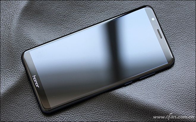 全面屏大卖,荣耀畅玩7x的优缺点