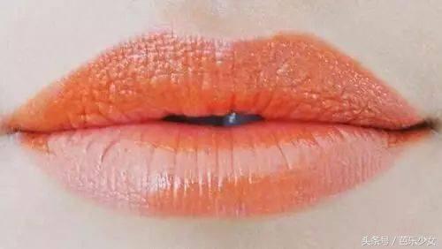 好冷冷冷冷~来一杯女明星最爱的“橙汁妆”吧