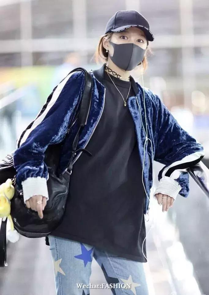 刘诗诗唐嫣甜蜜日常,一入秋便是深秋