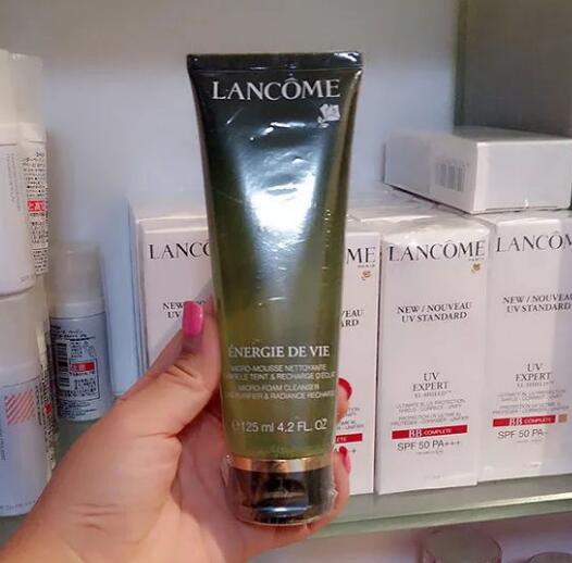 sk2洗面奶适合干皮还是油皮,适合干皮痘痘少的保湿洗面奶