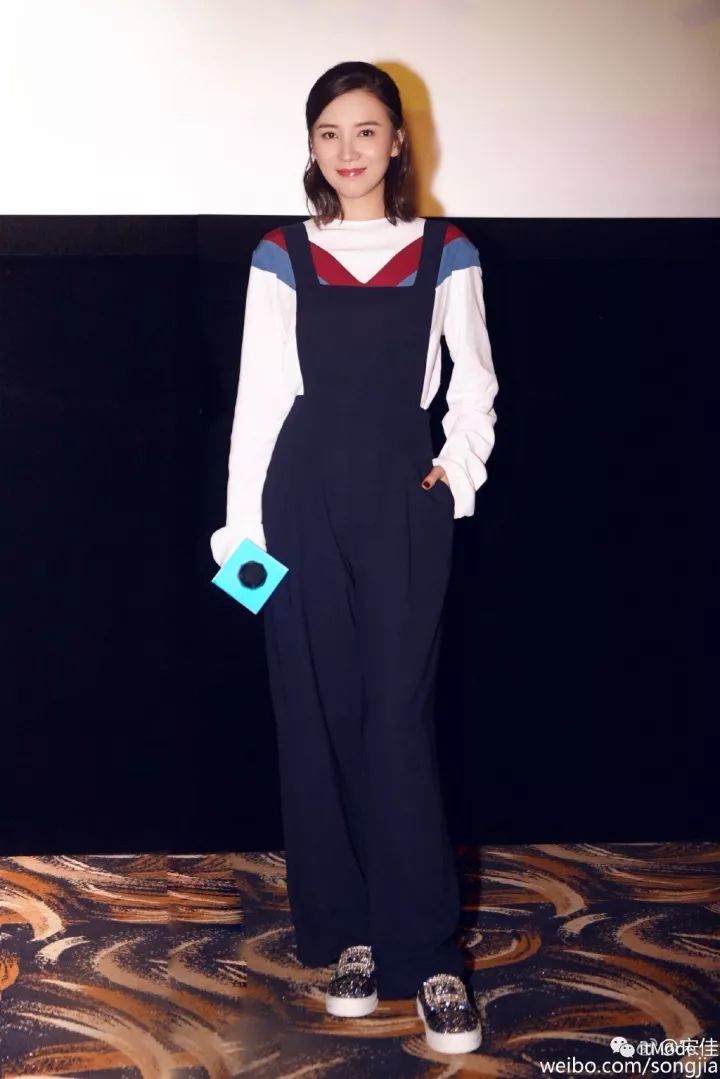 阔腿裤平底鞋,平底鞋阔腿裤搭配图片