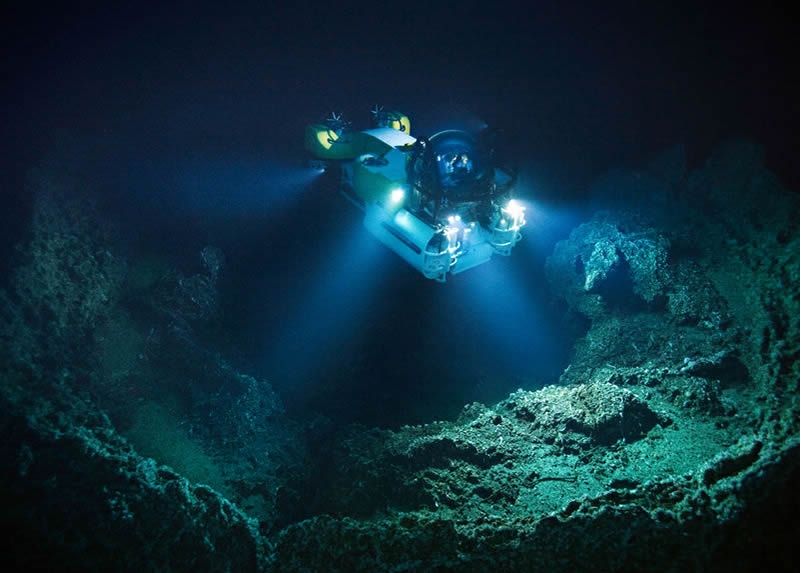 马里亚纳海沟最低点图片,地球最低点马里亚纳海沟图片