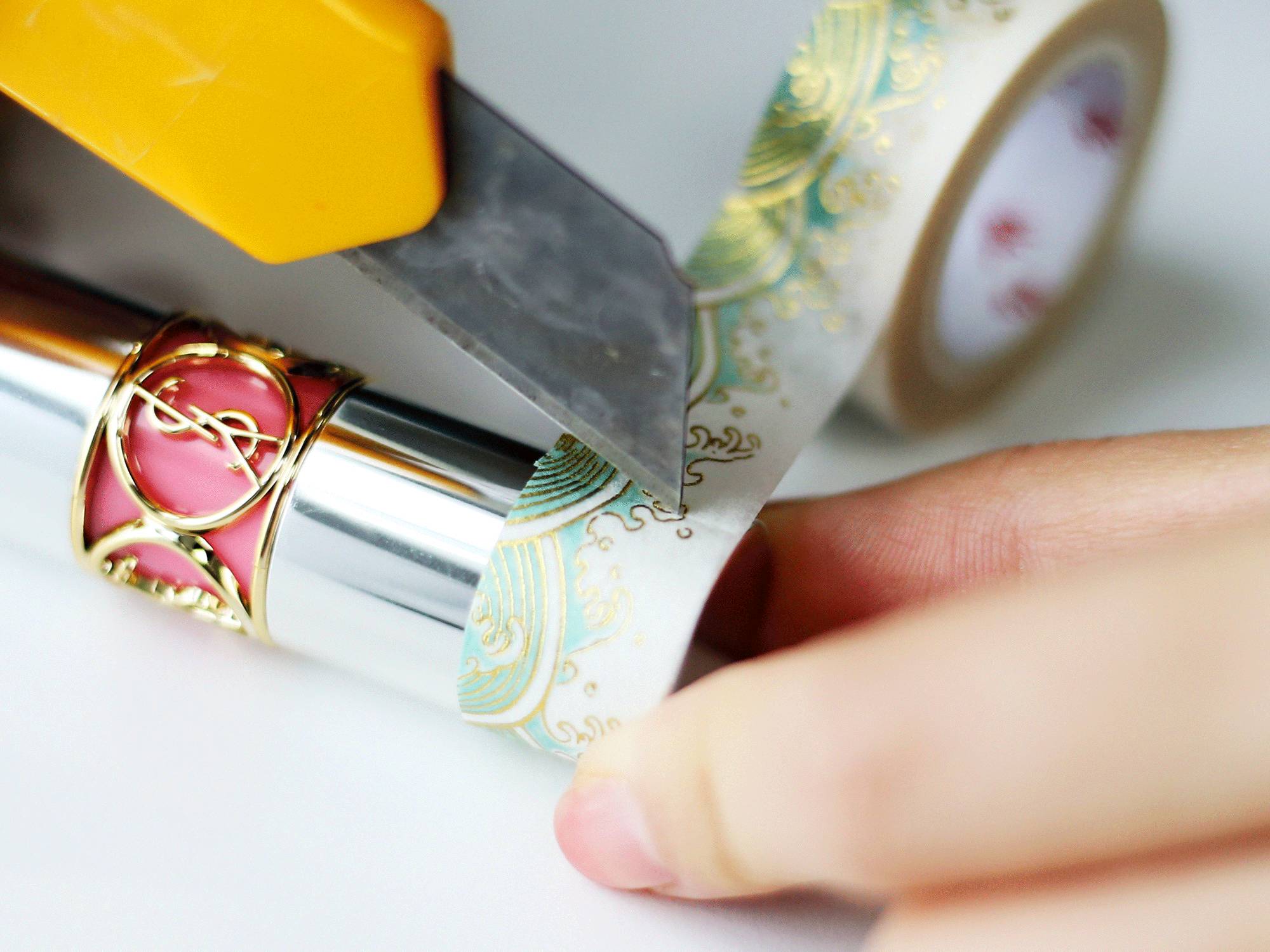 我在故宫修文物的主题海报的寓意,我在故宫修文物海报用的什么字体