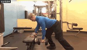 坐姿单臂划船为什么腰疼,哑铃单臂划船腰疼怎么解决