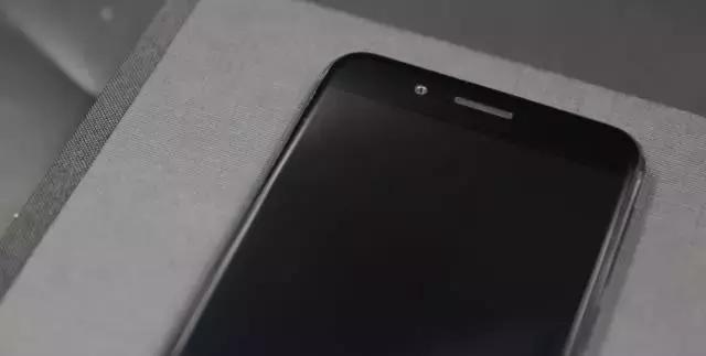 yota3墨水屏双面屏手机,yota3最值得买的手机