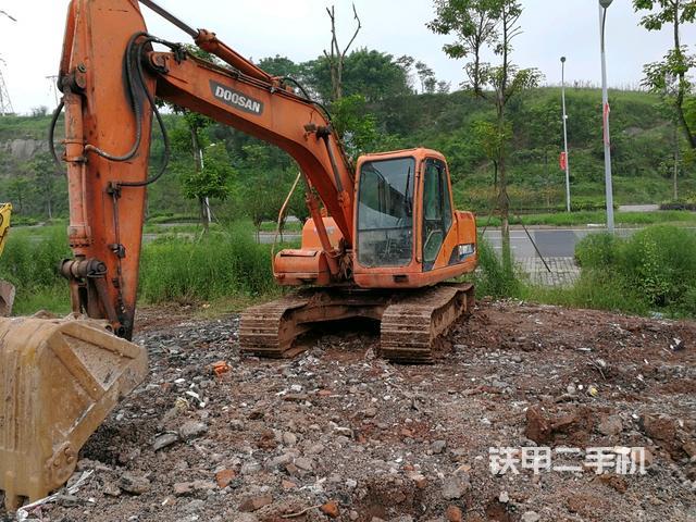 二手斗山150挖掘机18万元以下,二手现代挖掘机型号及价格大全