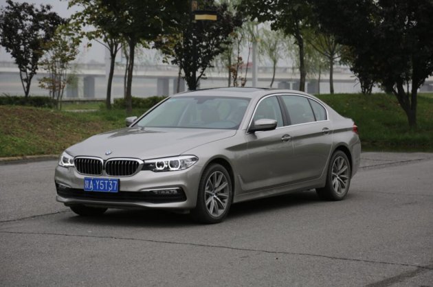 2018宝马528li上市特别版功能介绍,2018款宝马528li试驾视频