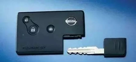 车钥匙在一个地方没反应,车钥匙就在边上就是识别不了