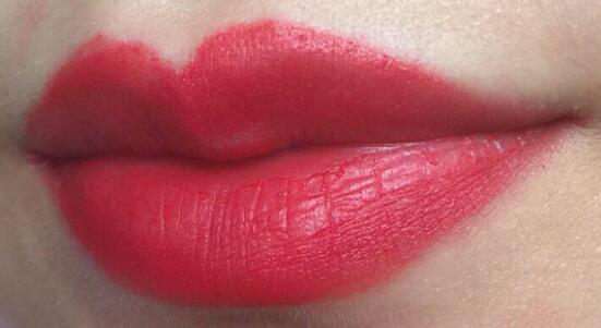 化妆包里有什么口红好用,化妆包里的口红推荐