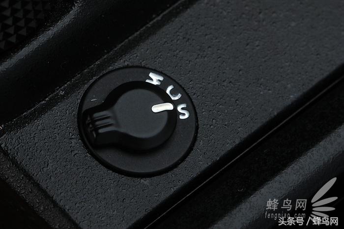 富士中画幅gfx50sii视频评测,富士gfx50s二代高感和全画幅对比