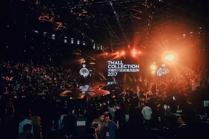 范冰冰双生花大秀,范冰冰李宇春同台视频