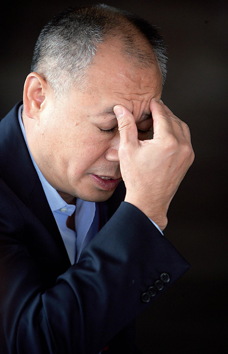 易建联扔鞋事件是哪一年,易建联丢李宁鞋事件