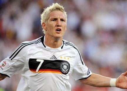 04年欧洲杯c罗和鲁尼,04年欧洲杯半决赛c罗传射