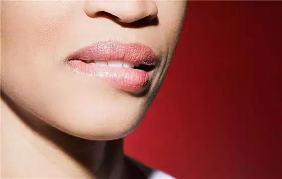 淡化唇纹祛黑色素,唇膏祛唇纹去色素