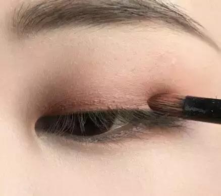 单眼皮厚眼皮推荐的眼影,适合单眼皮的大牌眼影