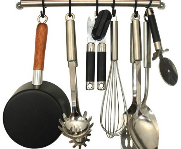 煮饭忘记放水怎么补救,煮饭锅烧糊了怎么清洗