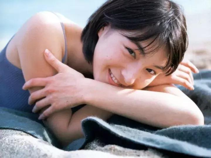 猎奇神反转这部脑洞神剧年度必看,脑洞诡异的5部神剧