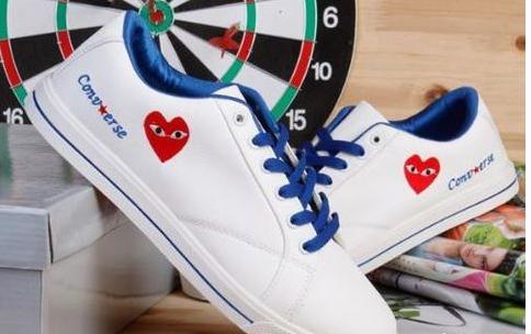 已经渗入白鞋的污渍怎么去除,小白鞋上黑污垢难清理