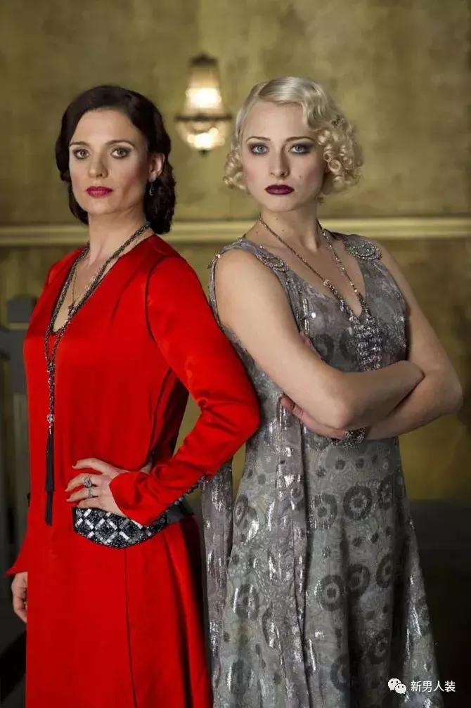 “剃刀帮”地下皇后，是两位家庭主妇