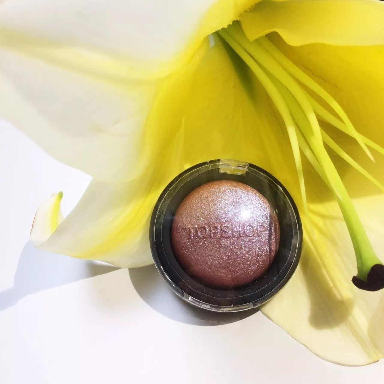 这些百元彩妆竟出自HM、Bershka？便宜好用，可替大牌！