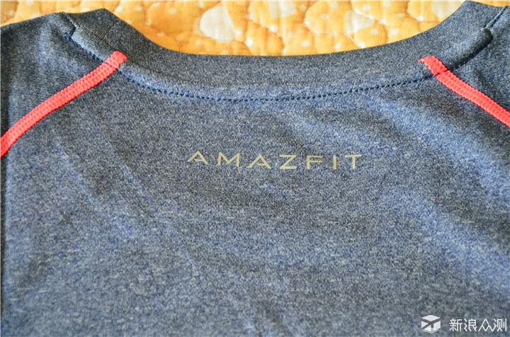 速干t恤非常轻薄透气,速干舒服t恤品牌