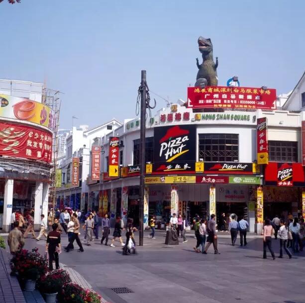 深圳买衣服的最佳选择地,深圳散客买衣服最便宜的一条街