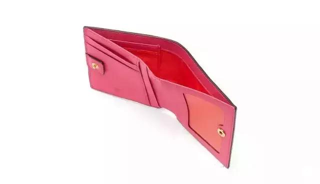 mcm韩国免税店官网价格表,mcm韩国代购比国内一般便宜多少